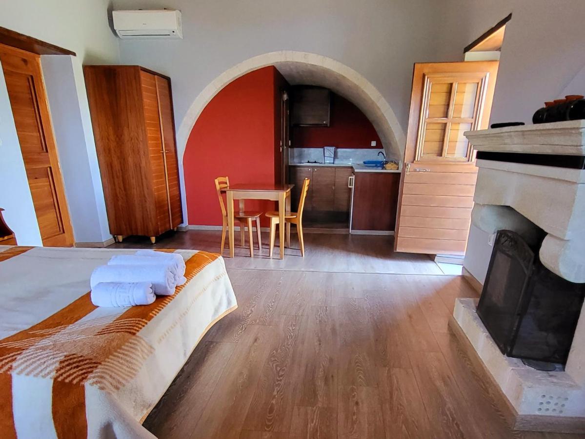 Hotel Lithochtisto à Monemvasia Extérieur photo