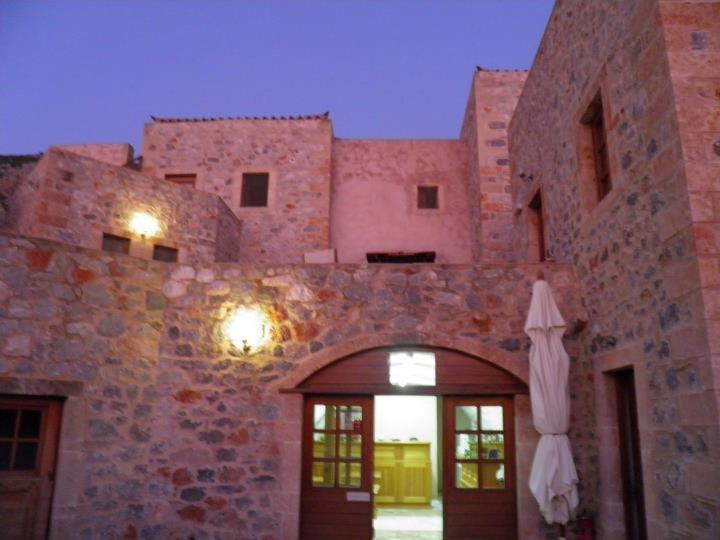Hotel Lithochtisto à Monemvasia Extérieur photo