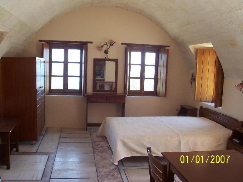 Hotel Lithochtisto à Monemvasia Extérieur photo