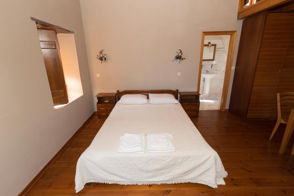Hotel Lithochtisto à Monemvasia Extérieur photo